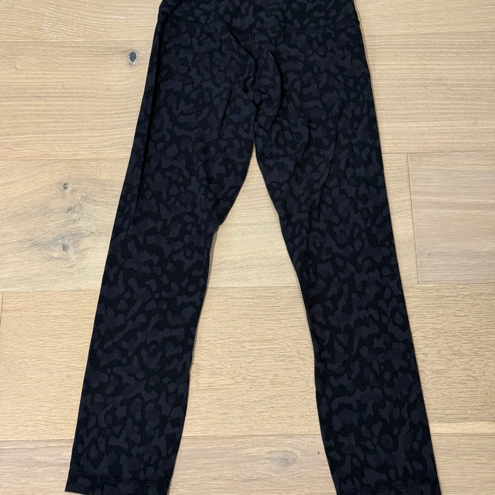 Lululemon Black Leopard animal Print Leggings 2